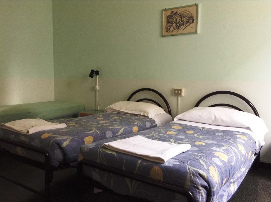 Hotel Bernheof Genova Cameră foto